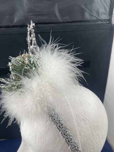 Diadema Fascinator navideña hecha a mano tocado cuentas bayas fiesta única - Imagen 9 de 15