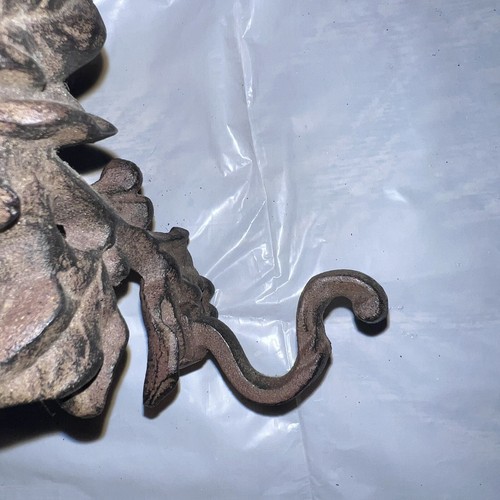 24" Cast Iron Cherub Adorned Wall Mount 4 Hook Angel Grape Leaves - Picture 7 of 13