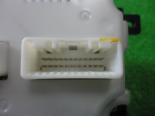 NISSAN ELGRAND TE52 Genuine Audio Switch 25391-1JB0A - Picture 3 of 7