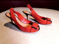 Vtg Roberto Botticelli Slingback Red Suede 3" wood like lucite Heel buckle toe 6