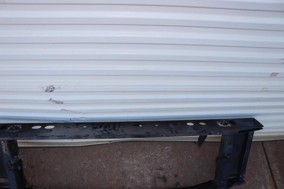 2007-2009 CADILLAC ESCALADE FRONT RADIATOR CORE SUPPORT PANEL OEM — 第 2/4 张图片