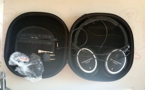 Auriculares intrauditivos con cancelación activa de ruido Audio-Technica ATH-ANC7B QuietPoint - Imagen 1 de 11