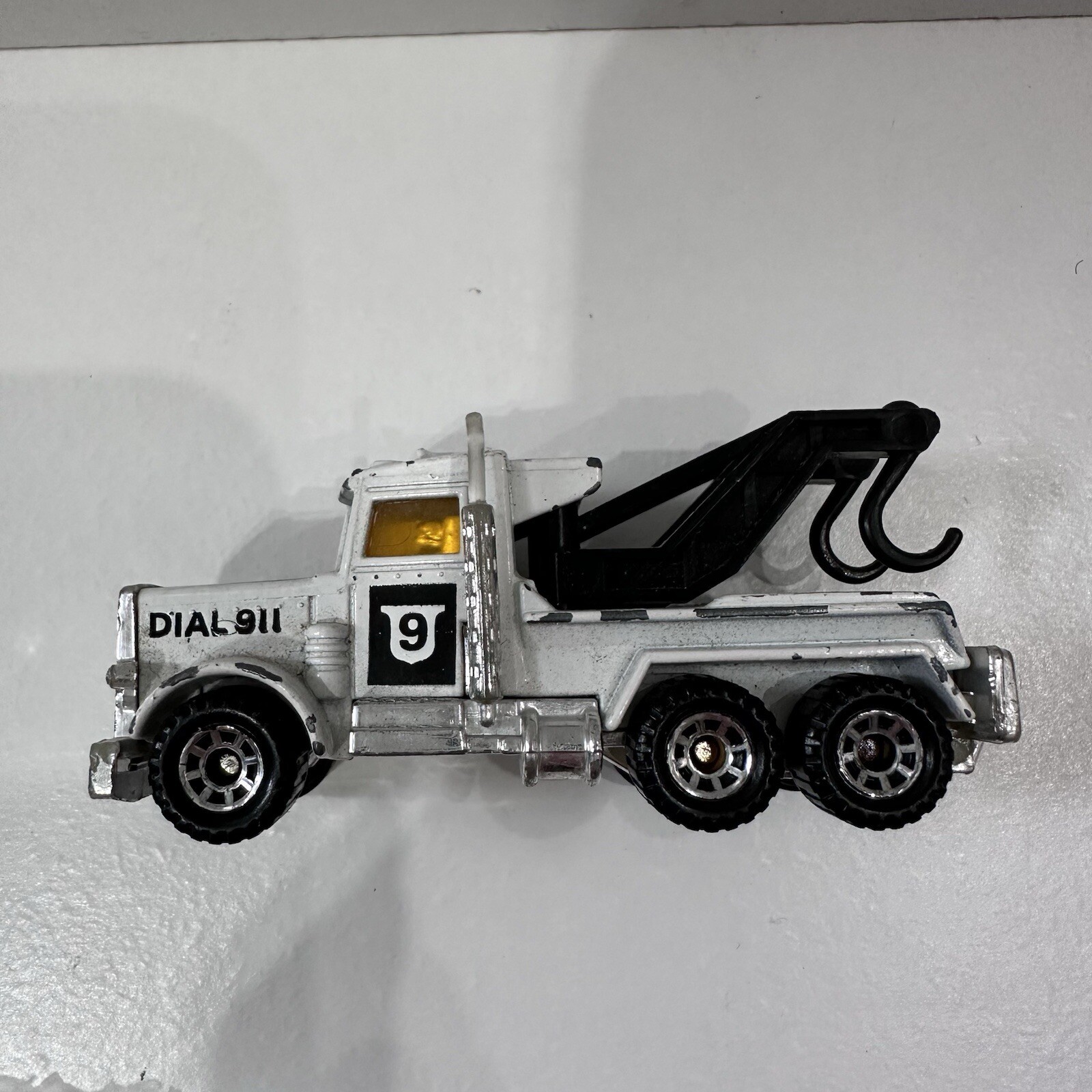 Picture 4 of 9