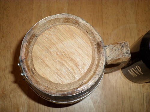 [3-D] SHAPPED MINI OAK BARREL - "OVER A BARREL", ALUMINIUM & WOOD BEER Mug, VINT - Picture 7 of 12
