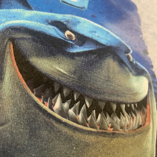 Vintage Finding Nemo Disney Pixar Seafood Is Low-Carb Sharks Gray Large T-Shirt - Picture 3 of 7