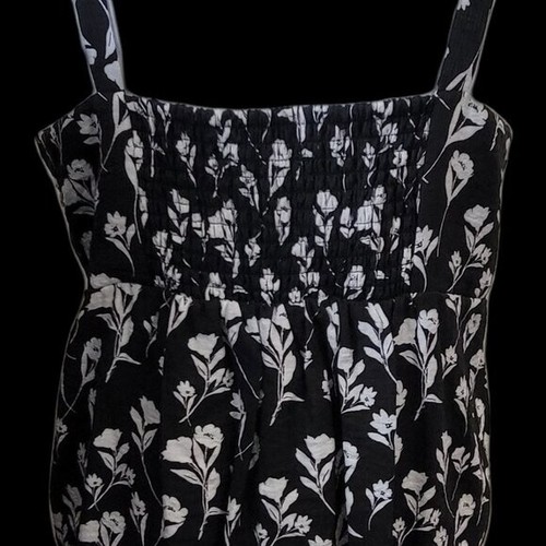 NEW Simply Vera Wang Halter Tank Top Sm dressy sleeveless black white floral NWT - Picture 3 of 11