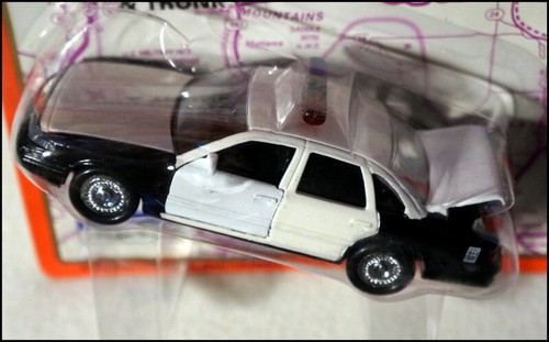 1996 Road Champs Police Series Black & White Police Department Car  1:43 #Z300 - Picture 3 of 5