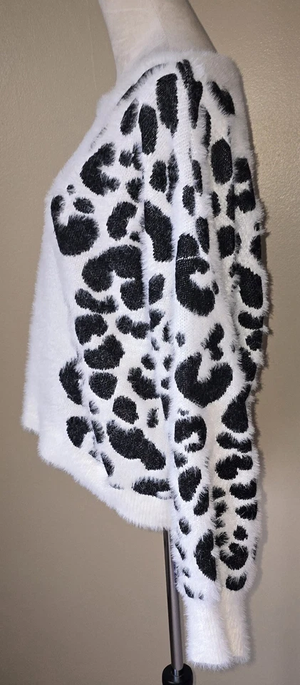 Suéter Pullover Vince Camuto Para Mujer L Estampado Animal Negro Blanco Pestañas Foto 4 de 4