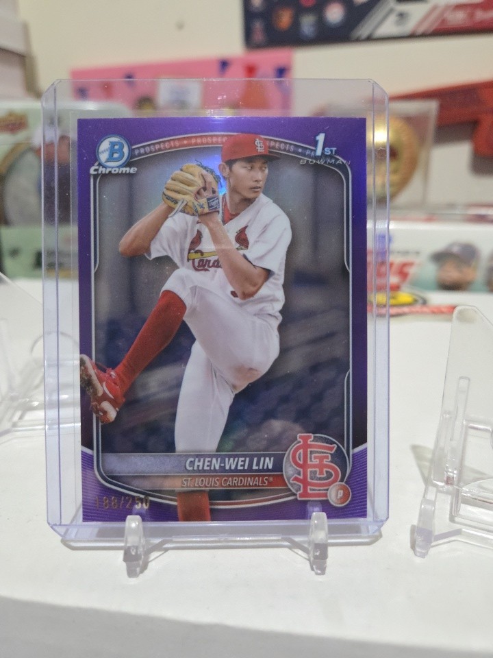 2025 Bowman Chrome Chen-Wei Lin 1st Purple Refractor /250 St. Louis Cardinals