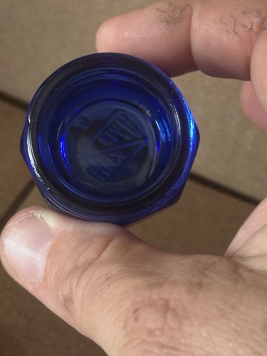 "Frascos de noxzema octágonos de vidrio azul cobalto vintage botellas azul profundo de 1,5"" de alto" - Imagen 7 de 8