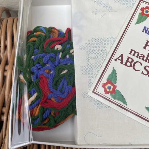Vintage 70s Lazy days Needlecraft ABC SAMPLER Craft Set Age 8+ Unused - Picture 6 of 8