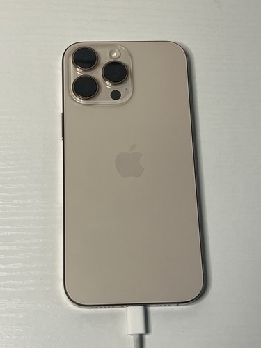 Apple iPhone 16 Pro Max - 1TB - Desert Titanium (AT&T) - FOR PARTS - Afbeelding 2 van 6