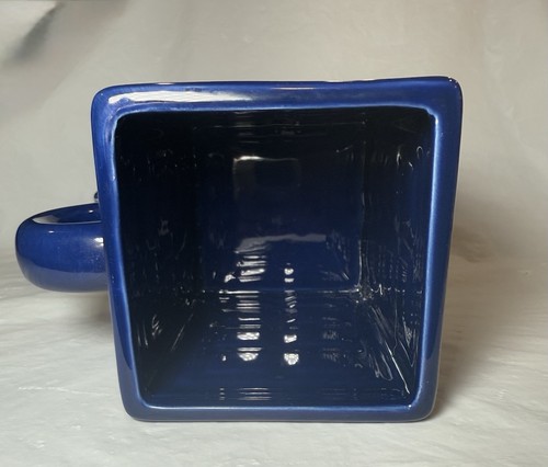 Doctor Who Tardis Police Box Blue Ceramic Coffee Tea Mug with Lid - Picture 5 of 5