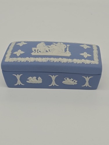 Vintage Wedgwood Deckeldose blau Jasperware rechteckig 70er Jahre