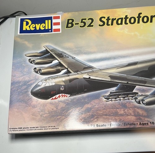 Bombardero Revell-Monogram B-52 Stratofortress 2004 escala 1:72 modelo 85-5709 ¡¡Nuevo en caja!!! - Imagen 2 de 11