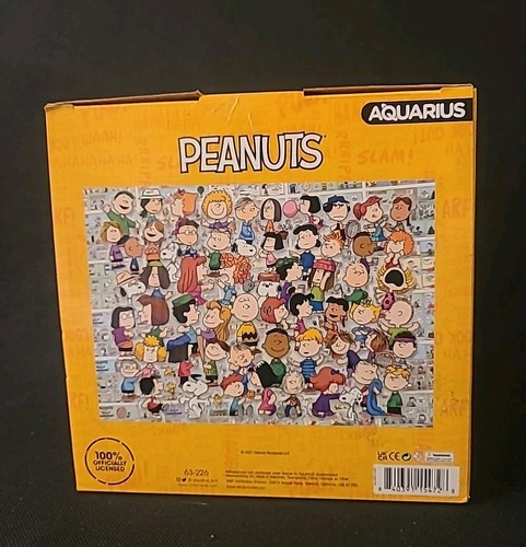 AQUARIUS PEANUTS CAST 3000 PIECE PUZZLE NEW IN BOX - Picture 1 of 3