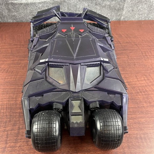 Batman Begins Batmobile Cavaliere Oscuro (Bicchiere) 13" Luci e Suoni 2005 Mattel - Foto 2 di 15
