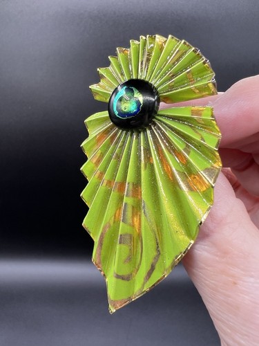 Vintage Artisan Made Fan Brooch With Dichroic Glass, “Lahr” - Picture 6 of 10