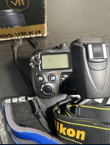 Nikon D7000 16.2MP Digital SLR Camera - Black - Picture 8 of 10