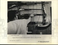 1979 Press Photo Hunter with Hunting Guns - tup27266