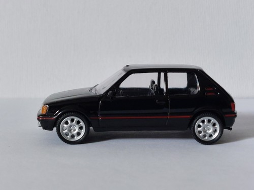 Norev 1/60. Peugeot 205 Gti 1.9 Negro. Nuevo Con Su Caja - Imagen 2 de 8