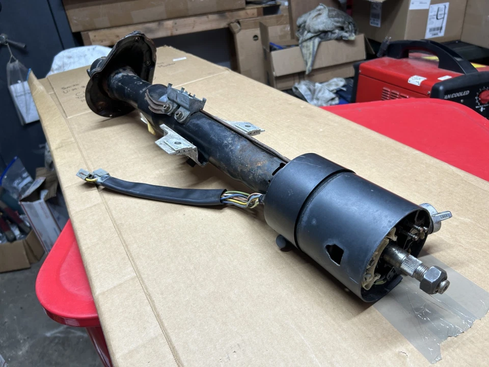 Ford F-150 80-91 - COLUMNA DE DIRECCIÓN - INCLINACIÓN + MANUAL 4 ~ 5 velocidades sin llave zf5 Foto 3 de 4