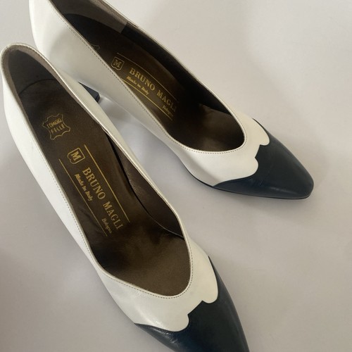 Bruno Magli Damen Weiß Marine Leder Pumps Absatz 7 AA Klassisch Italien - Bild 2 von 16