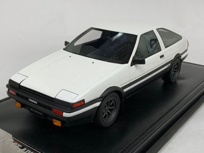 1/18 Ivy Models Toyota Corolla Trueno GT Apex AE86 Weiß 299 Resin-Leder-Sockel
