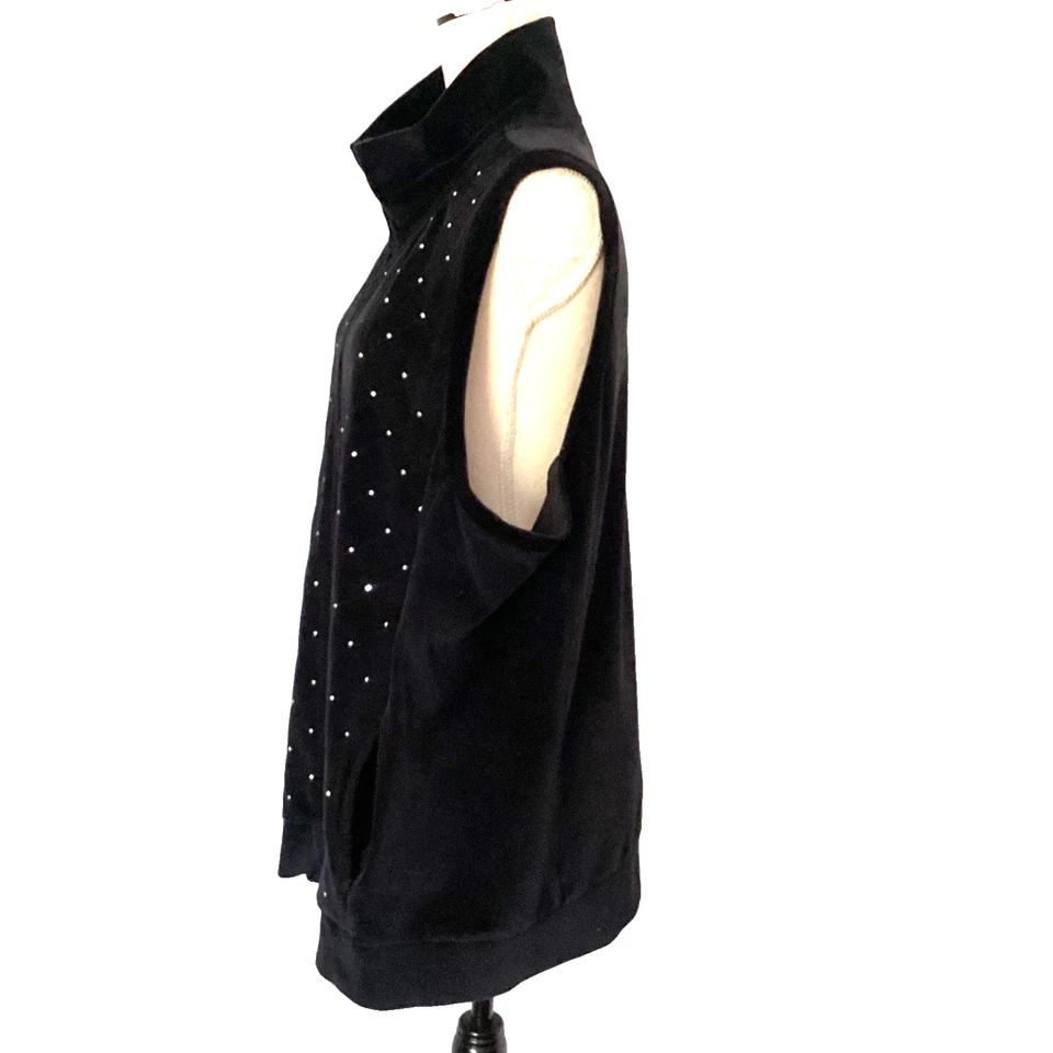 VTG QUACKER FACTORY WOMAN XL BLACK VELOUR ZIP FRONT VEST SILVER STUDS POCKETS - Image 4 of 4