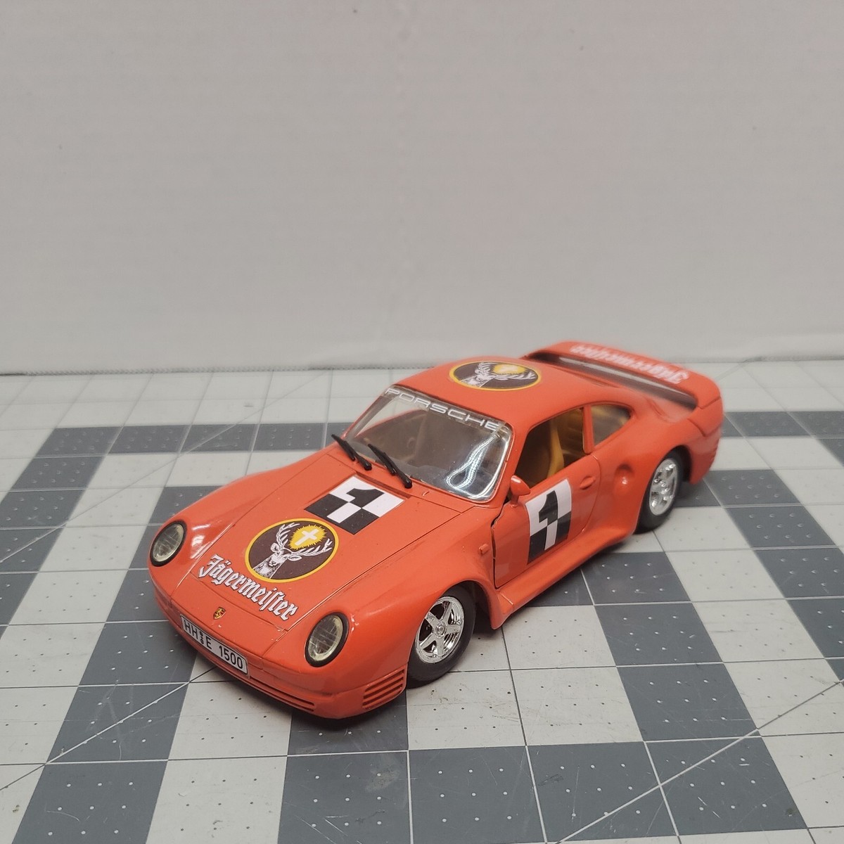 Revell Porsche 959 1:24 ダイキャスト 1988 Jägermeister