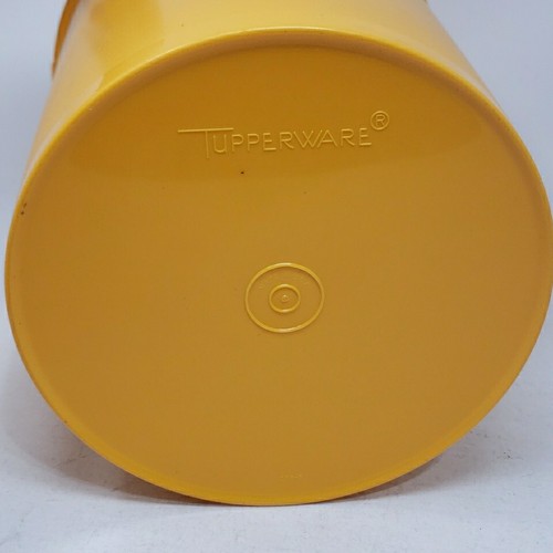 Tupperware 1339 Goldenrod Jumbo Canister and 1205 Lid 9.5" Tall One Press - Picture 5 of 11