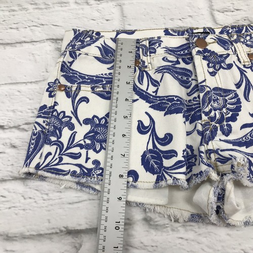 Forever 21 Damenshorts Größe 27 Medium Blumenmuster weiß blau lässig oder elegant - Bild 3 von 7