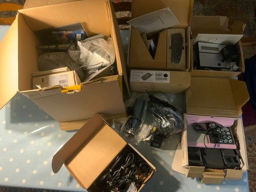 B & O Telephone Phone Systems . . . .Various hand sets ,charges and accessories - Photo 2/9