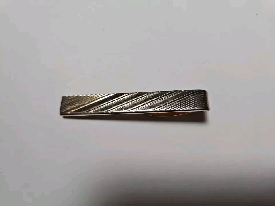 Picture 1 of 4