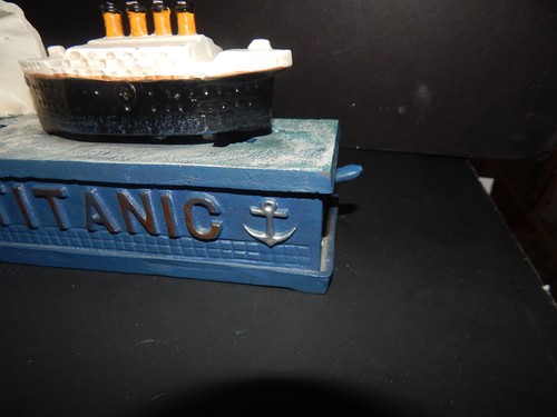 Banco mecánico de monedas de hierro fundido Titanic para barco iceberg activado por resorte - Imagen 4 de 8