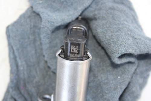 OEM 2011-2024 HYUNDAI KIA EXHAUST OIL CONTROL VALVE SOLENOID 24375-2E100 (NB5) - Picture 3 of 3