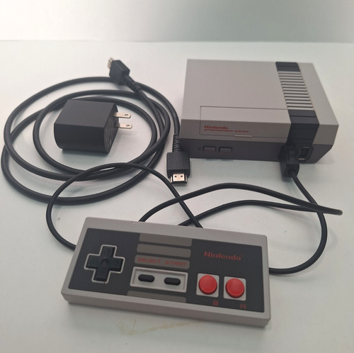 Nintendo NES Classic Edition Mini Console w/ Controller CLV-001 Needs USB Cord