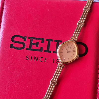 SEIKO LADY GOLDPLATED  20x28x6 mm - NEW / UNWORN