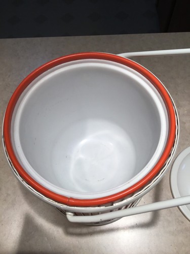 Unikat Vintage MCM Orange Vinyl & Metallkäfig Kunststoff Retro 60er oder 70er Eiskübel - Bild 9 von 15