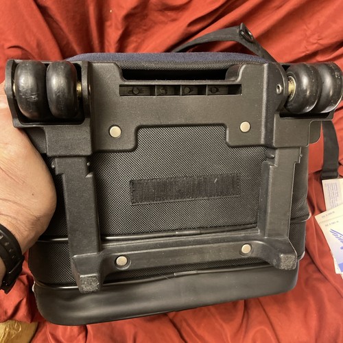 Toshiba Roller Reise Laptop Rucksack Tragetasche Koffer 17 Zoll schwarz neuwertig - Bild 8 von 10