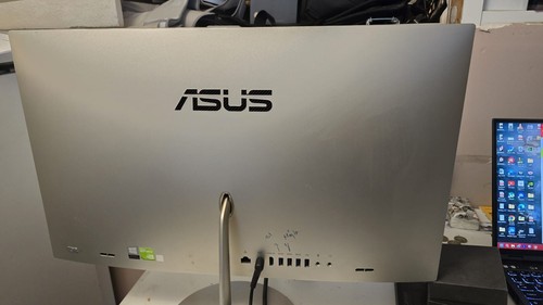Asus All in One PC Touch ZN24IF i5-7300HQ 16 GB RAM 256 GB SSD 1000 GB HDD - Foto 2 di 4