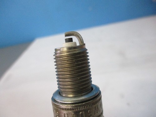 Bosch W5DC0 Zündkerze Super 0241245071 (ZÜK37) - Picture 4 of 5