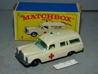 Matchbox Lesney 3 Mercedes Benz Binz Ambulance off white, labels, black wheels