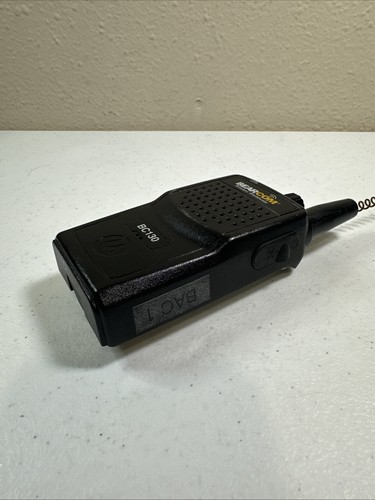 Motorola BearCom BC130 UHF 4W 16CH Two Way Radio AAH84RCJ8AA2AN - Picture 3 of 5
