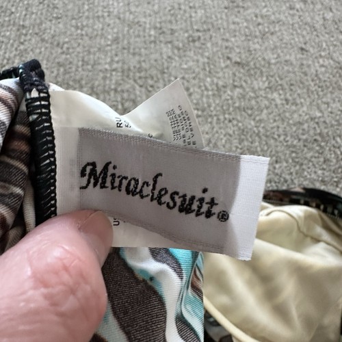 Miraclesuit Love Knot Tankini Top in Charming Cheetah Size 14 - Picture 3 of 8