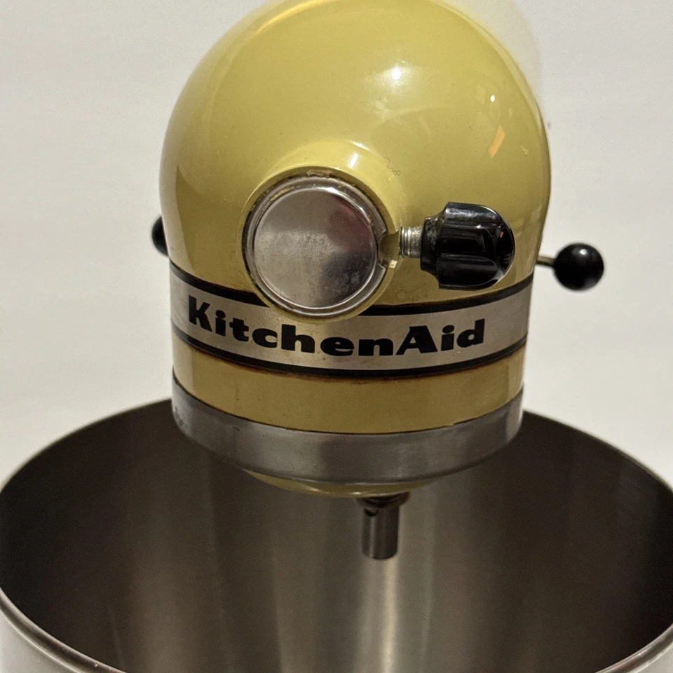 Batedeira auxiliar de cozinha modelo K45 amarela 10 velocidades cabeça inclinada suporte misturador + acessórios - Imagem 4 de 4