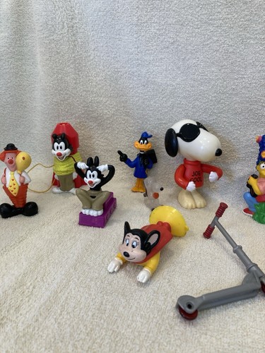 Vintage Lot of 13 Burger King Arby's Wendys Hardees Toy Figures Mickey Goofy Joe - Picture 5 of 5