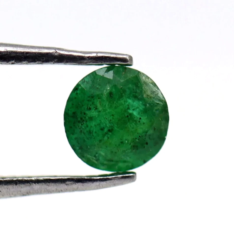 Preciosa esmeralda natural de oro amarillo de 18 k con tachuelas para hombre Foto 3 de 4