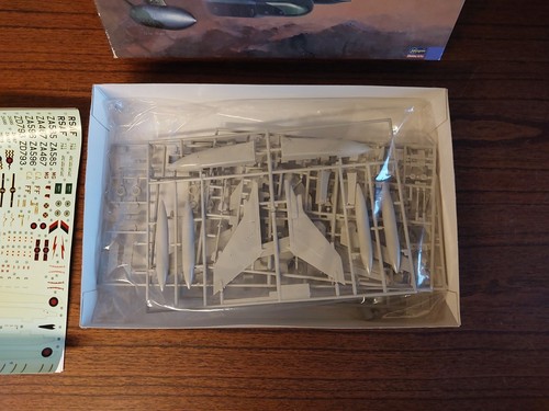 Hasegawa - Panavia Tornado Gr Mk.1 R.A.F./R.S.A.F - 1/72 - 04028 - Picture 4 of 7