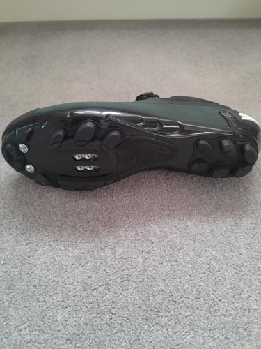 Zapato de ciclismo Sidi Defender SPD Mountain Gravel talla 46 lado izquierdo solo verde - Imagen 2 de 2